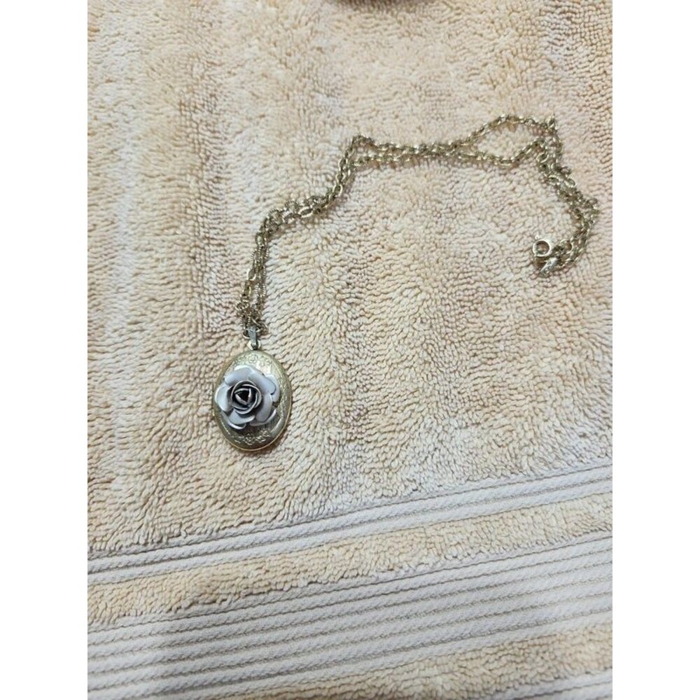 Vintage rose locket